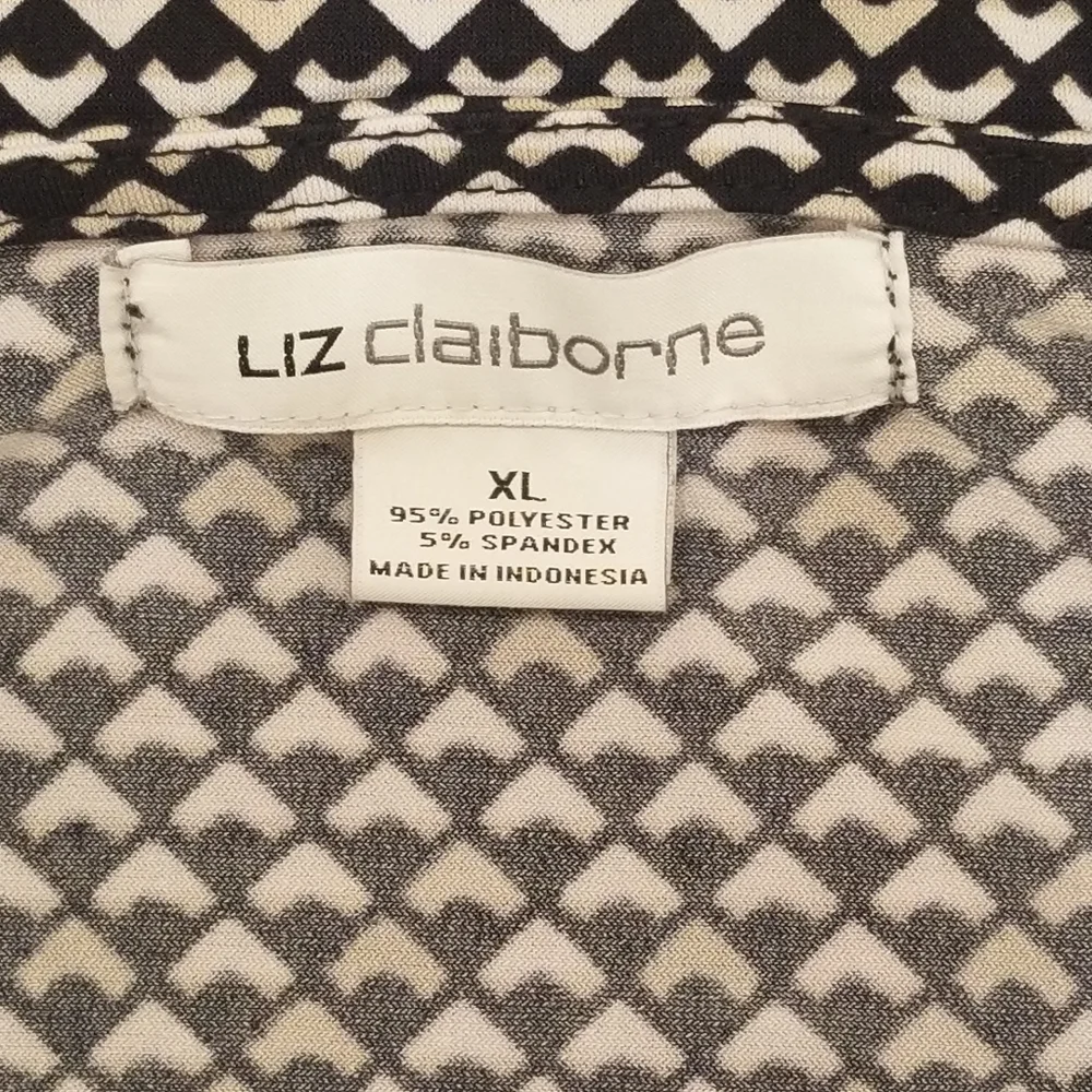 Liz Claiborne - Picture 3 of 4